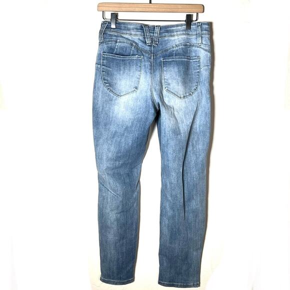 WBB Royalty for Me  light wash distressed jeans size 28? B154 - Picture 3 of 3